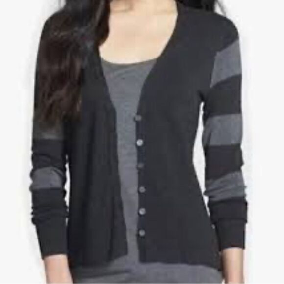 Eileen Fisher Gray Striped V-Neck Cardigan Sweater Size Small MSRP 278.00 - Picture 1 of 12